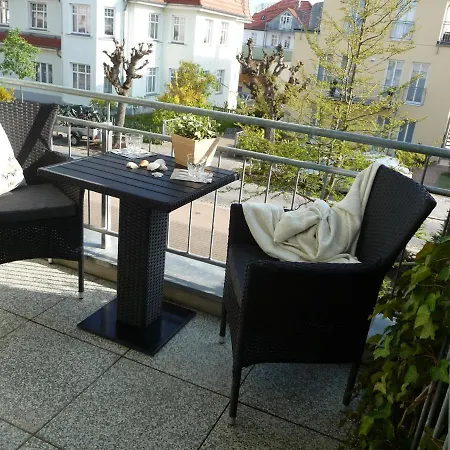 Haus Ferienidyll Apartment Heringsdorf  Exterior photo